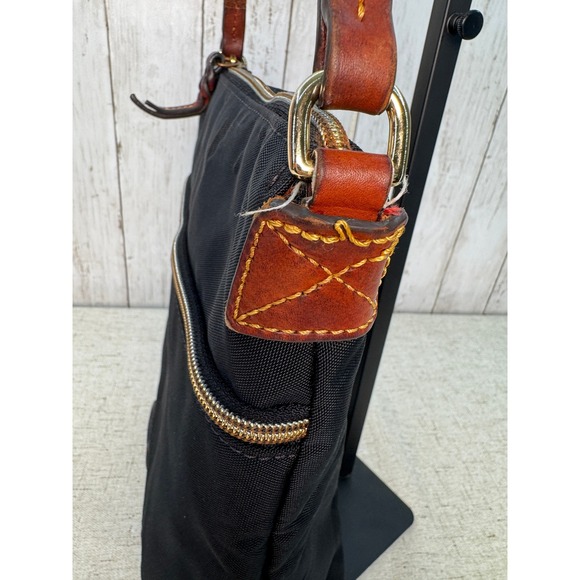 Vintage Y2K Dooney & Bourke Black Nylon Crossbody Bag – Red Lining – Duck Logo - Picture 6 of 15